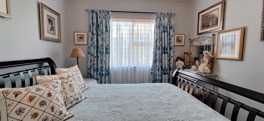 3 Bedroom Property for Sale in Albertinia Western Cape